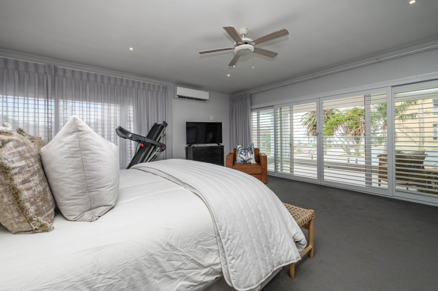 4 Bedroom Property for Sale in Summerstrand Eastern Cape